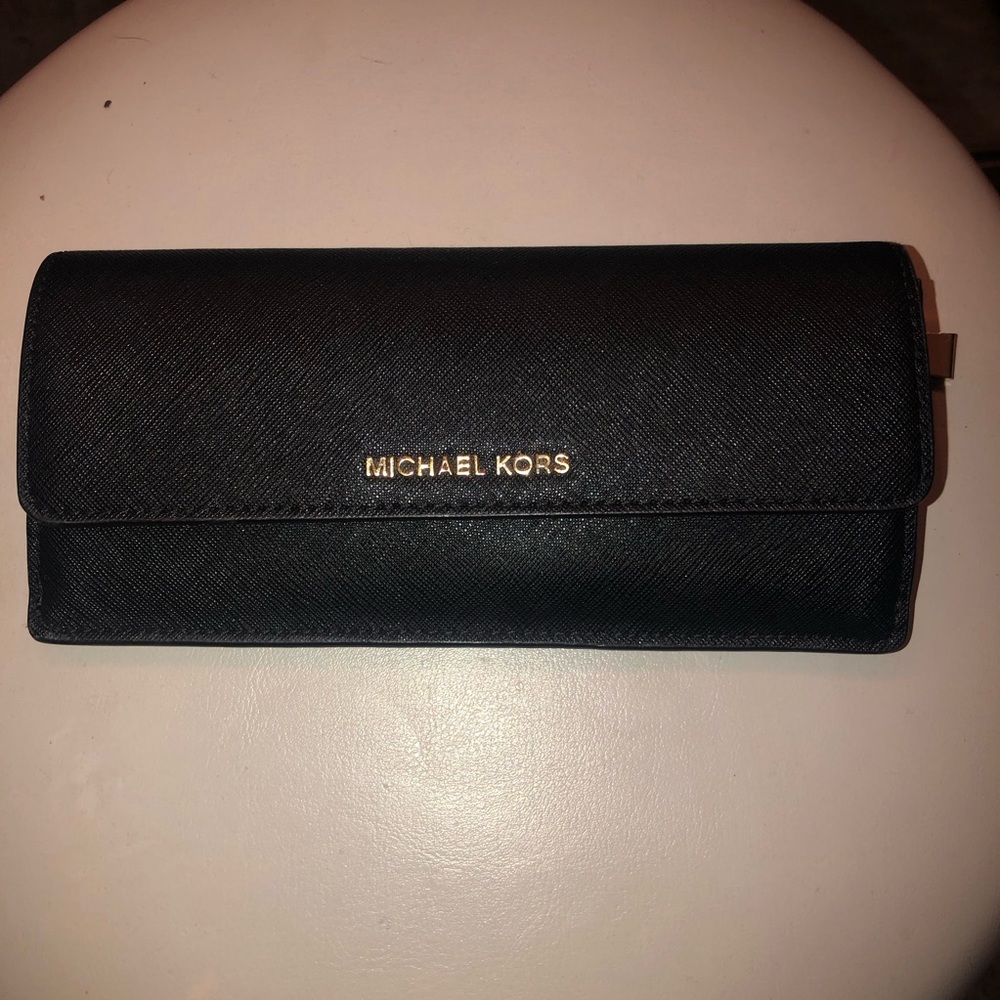 Black and gold Michael Kors wallet